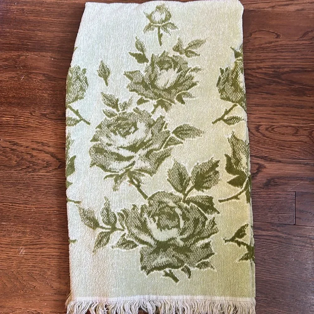 Vtg Fieldcrest Green Floral Patterned Towel Cotton set/2 hand towels & one bath